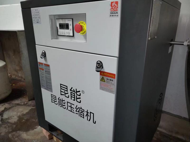 怎么快速鑒別成都空壓機潤滑油是否需要更換？ 